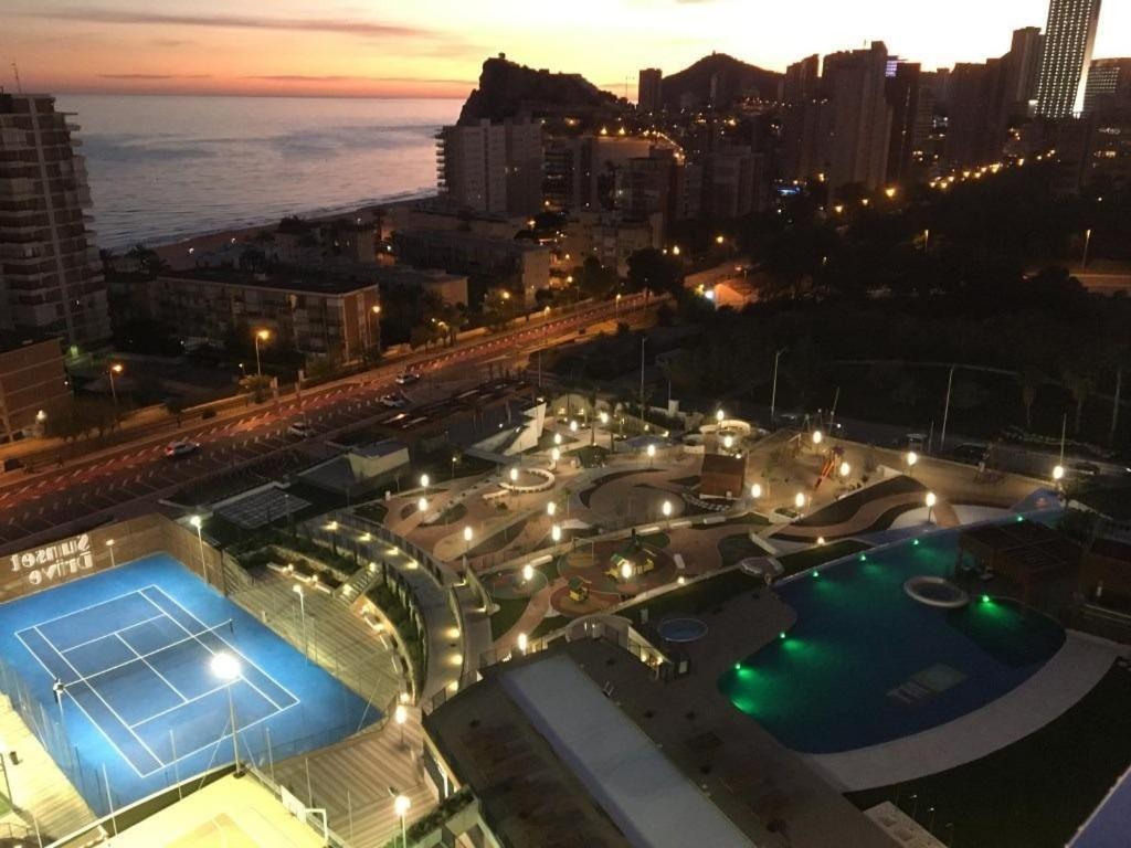 Sunset Drive, Cerca De La Playa Poniente Apartment เบนิดอร์ม ภายนอก รูปภาพ